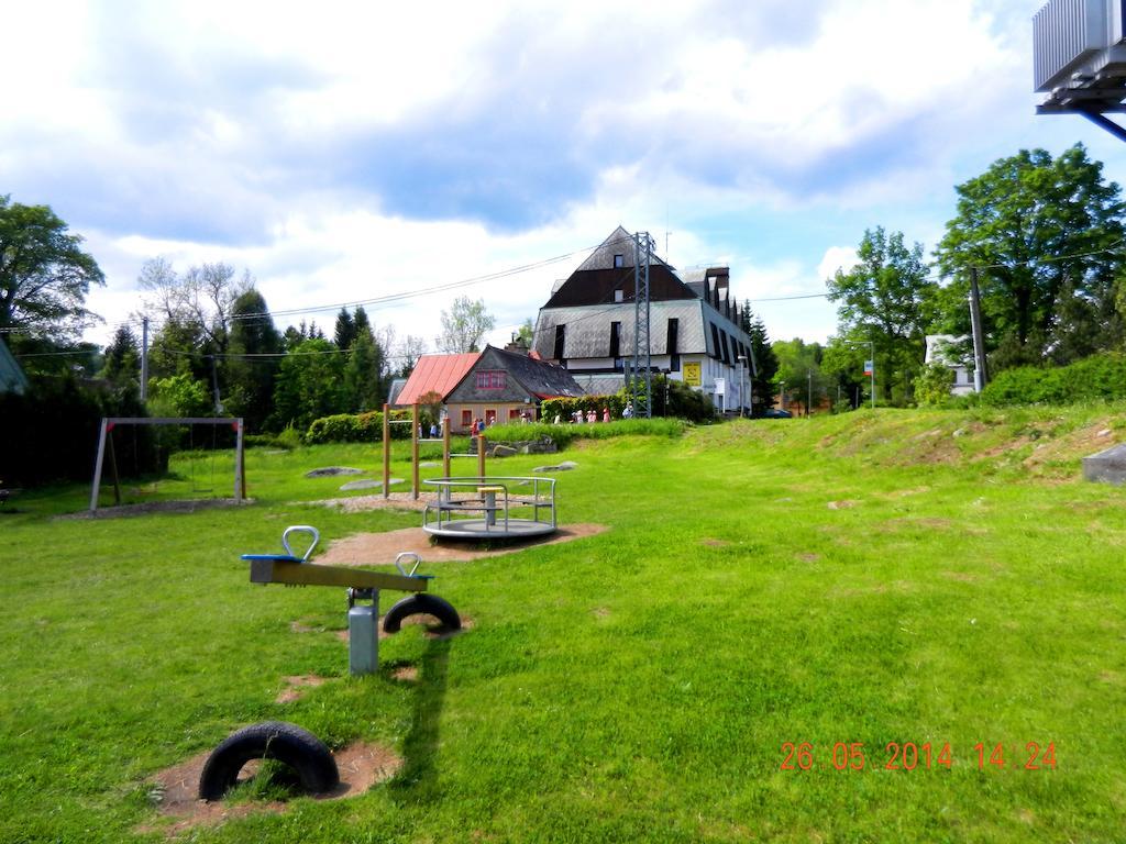 Horsky Hotel Jelinek Bedřichov Exteriör bild